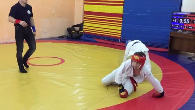 Первенство СШ Триумф. 03.06.18. 1й бой, Игорь в синем.