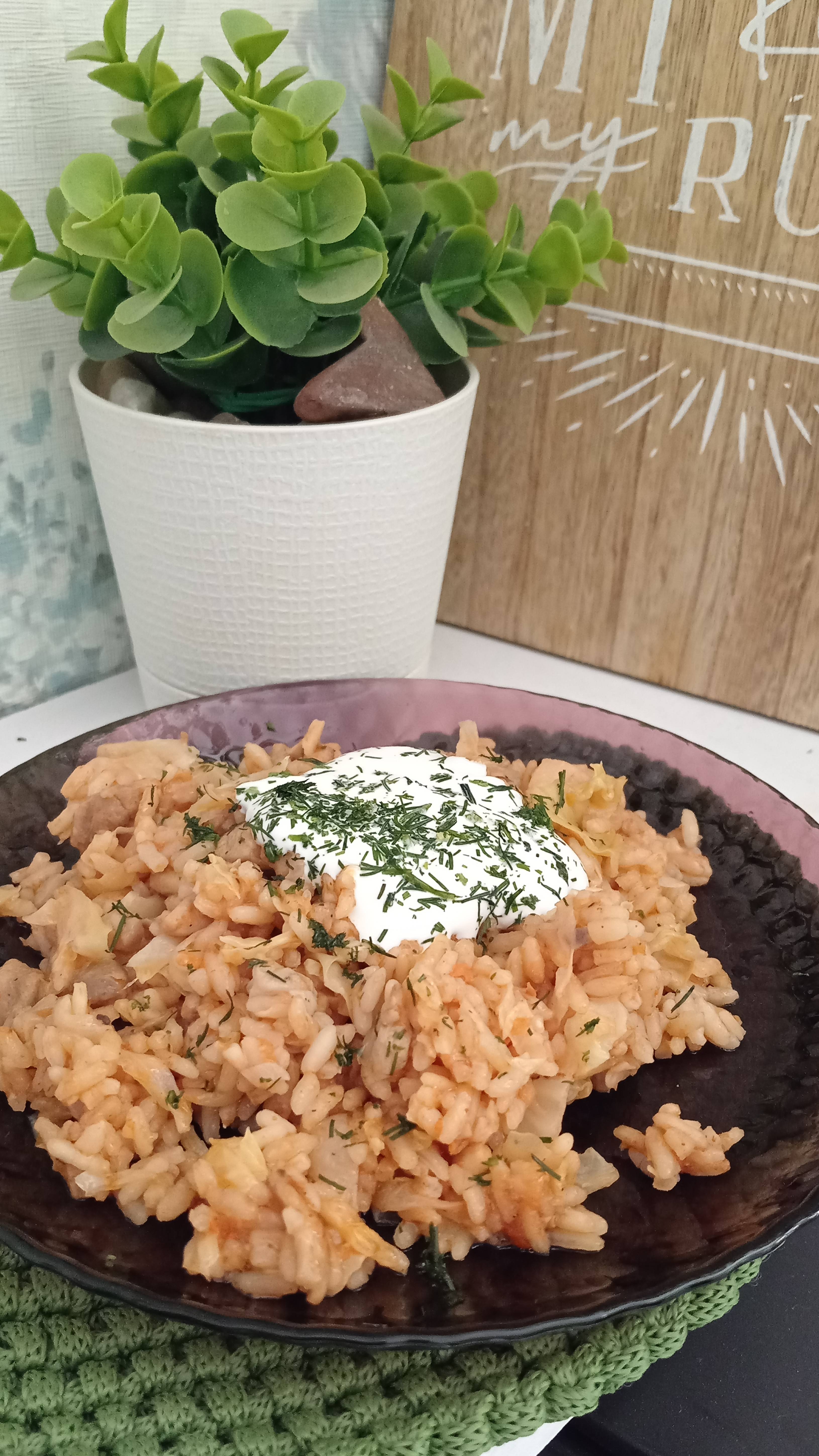 Курица с рисом и капустой