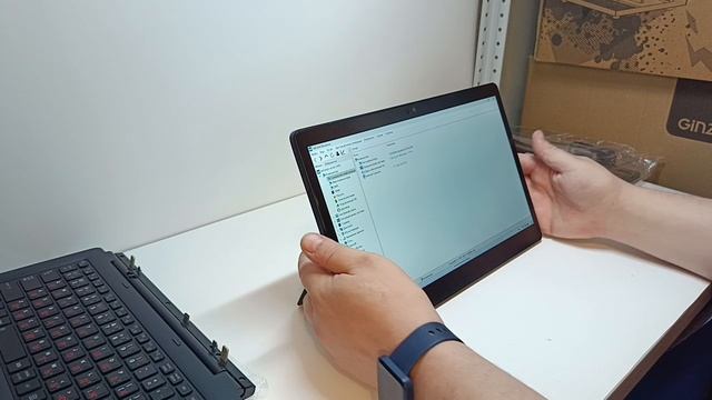 ноутбук Toshiba G83 сенсорный