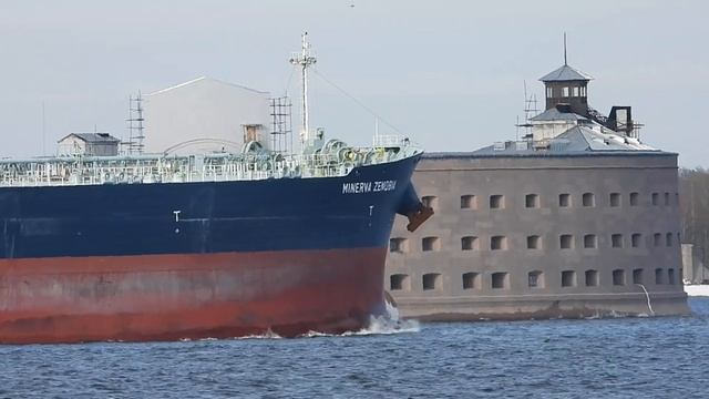 Теплоход МОСКВА от НЕВА ТРЭВЕЛ,ФОРТ АЛЕКСАНДР I и MINERVA Z