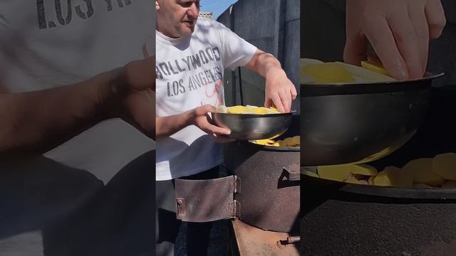 Праздник! Обед на природе. Мясо с овощами в собственно?