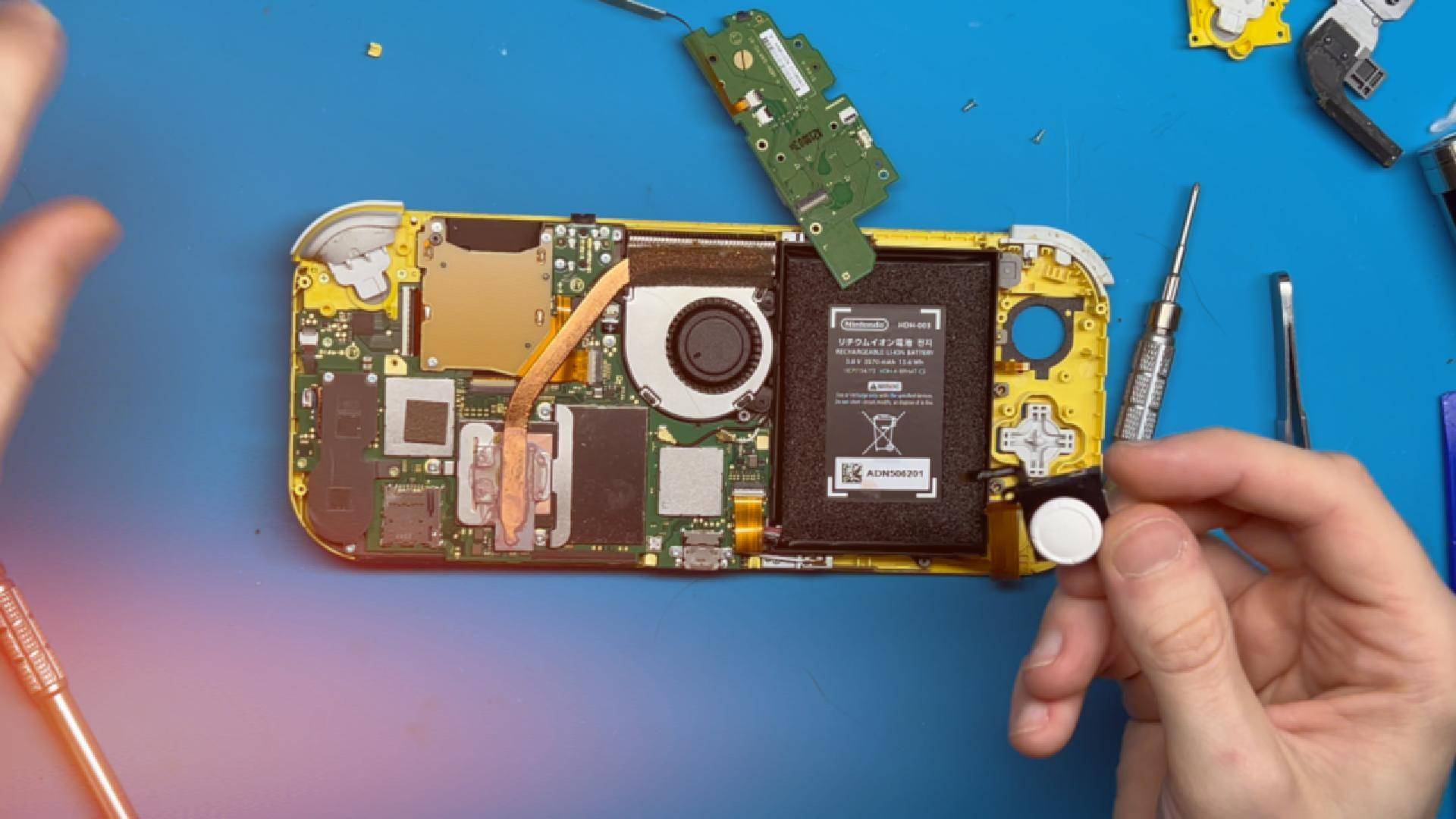 Ремонт Nintendo Switch Lite