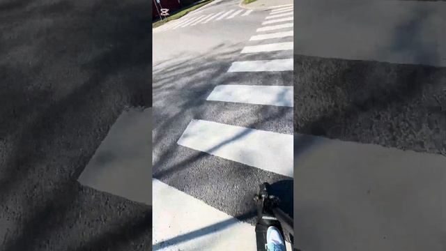 Моё первое видео чуть-чуть говорю про самокат