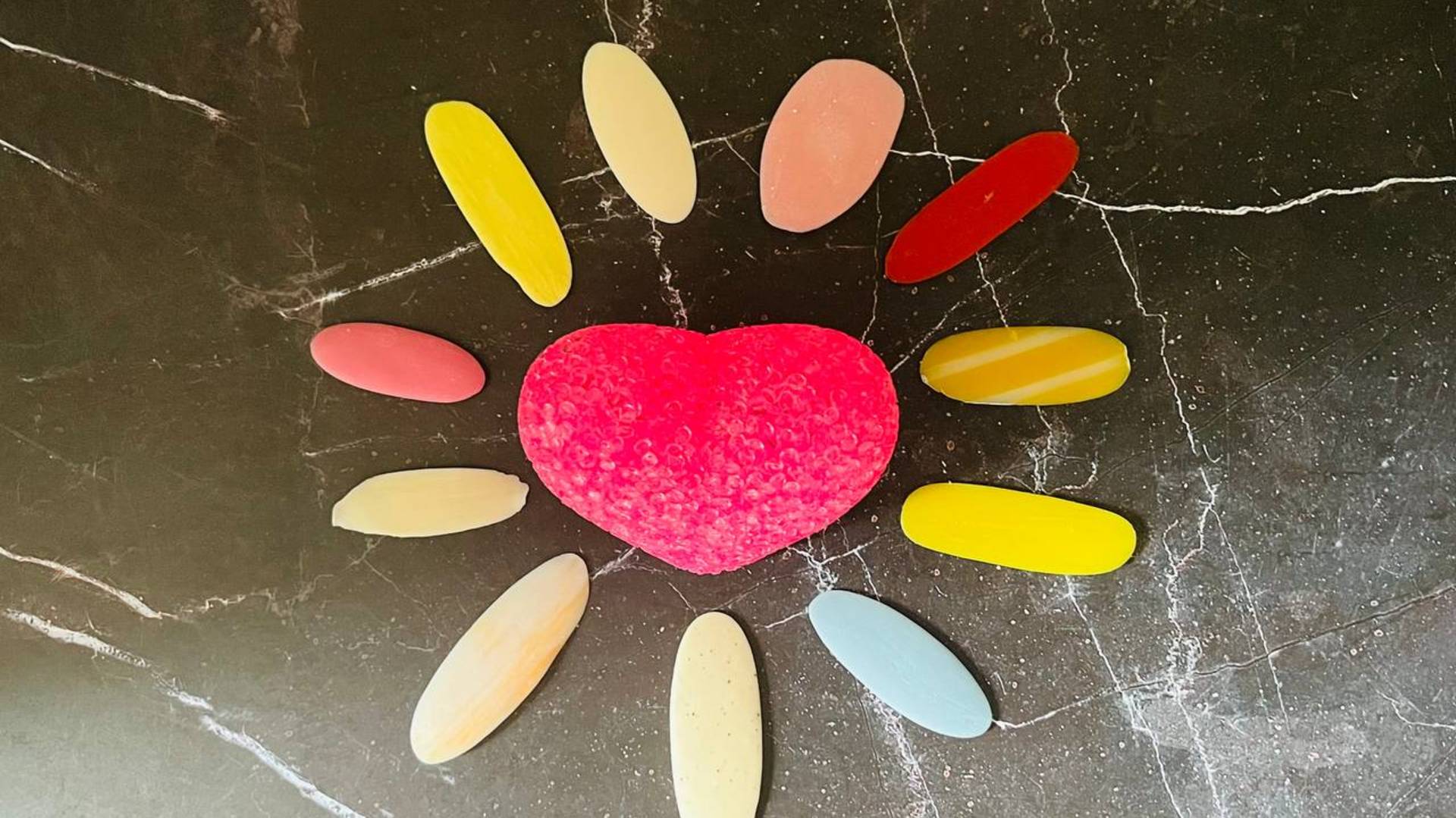 Пена дней / Май 2025 / Пустые фантики / Обмылки