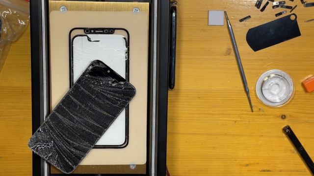 IPhone 13 Mini ремонт дисплея ￼