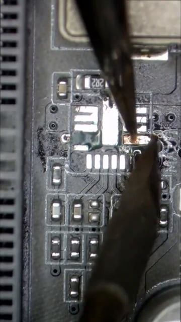 GIGABYTE B650M AORUS ELITE AX - типовая неисправность