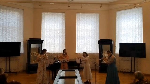 Е. Дюльденко - Квартет для 4-х флейт 