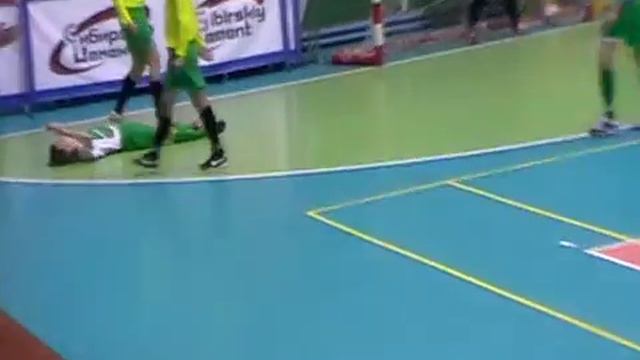 Гол Ликратова Евгения 3 - 1 Веб-Сервис - Новосёлки-Дрим