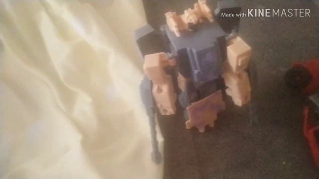 Обзор робот на пульте управления