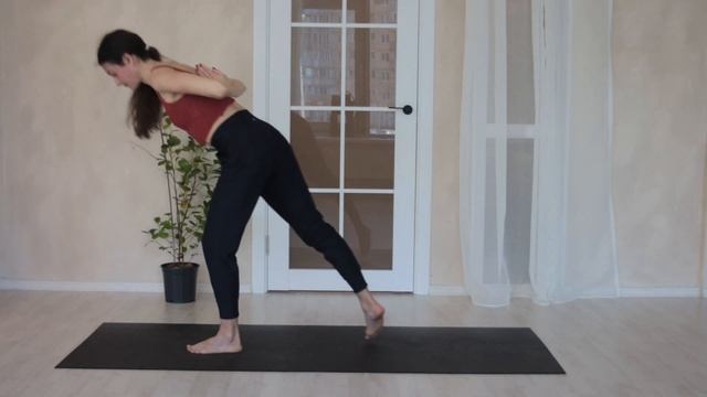 ЙОГА ВИНЬЯСА | 25 МИН | Динамические связки | Скручивани?