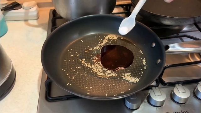 ХЕ ИЗ КАЛЬМАРОВ ПО-КОРЕЙСКИ 🦑 KOREAN SQUID HЕ