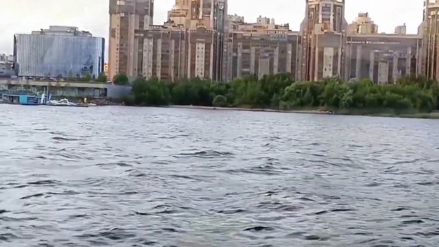 По Неве в Финский залив и обратно
