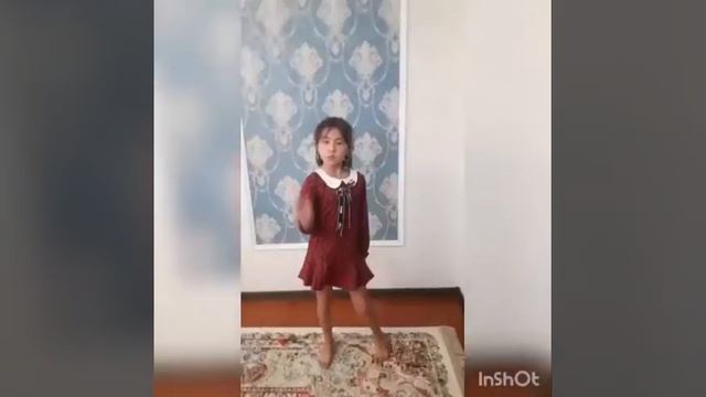 Трио красавицы 