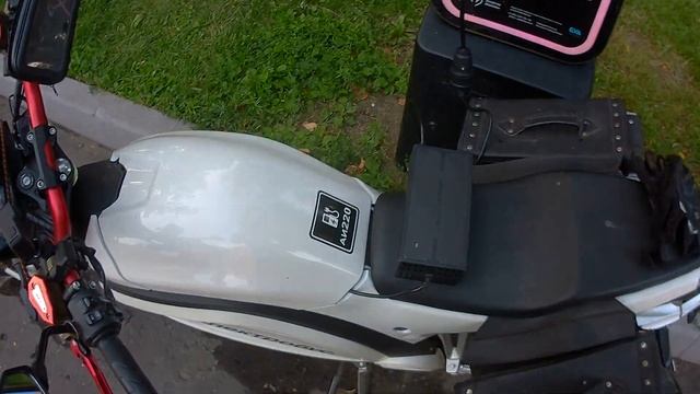 Заряжаю #электробайк на #ЭЗС #ЭнергияМосквы #ЛёхаЛис