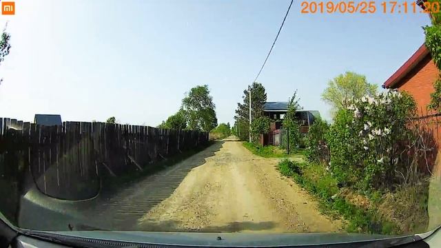 Mijia Car Dvr съемки утром в солнечную погоду по гравийной д