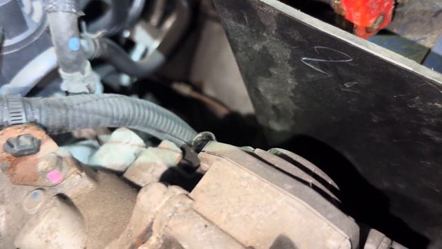 Обзор машины и проверка работы двигателя MITSUBISHI L200-IV 2012