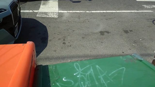 Анонс нового выпуска с чтением американской газеты Metr