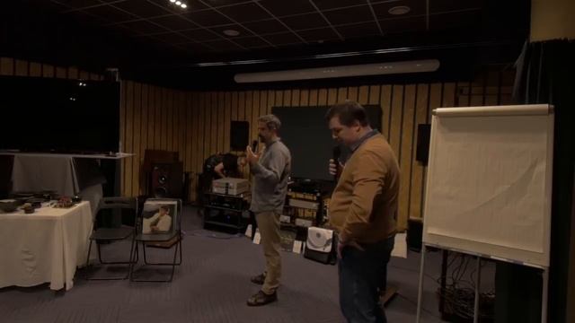 Опасность передачи цифрового звука по сети Ethernet RJ-45   10