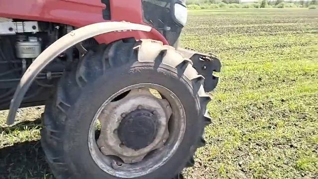 Работаю мотыгой ротационной.Сармат.9 метров.