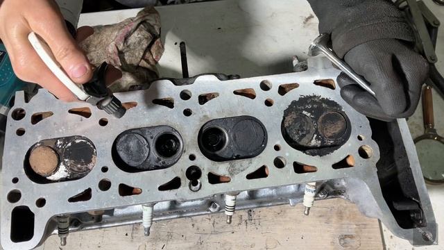 ЗАМЕНА И ПРИТИРКА КЛАПАНОВ ЗАМЕНА МАСЛОСЪЁМНЫХ КОЛПА?