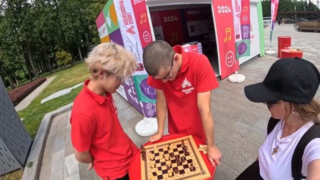 Элджей. ГОрячие шахматисты Московский спорт