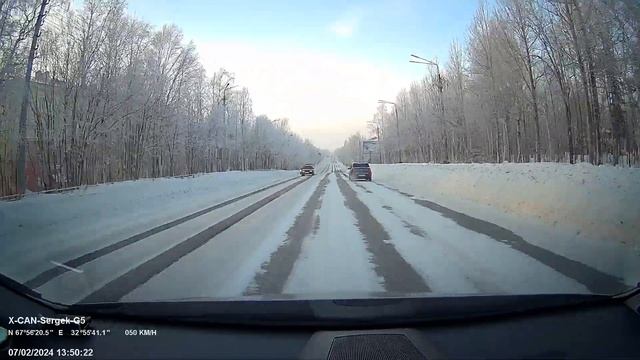 Видеорегистратор X-CAN Sergek G5. Днем.
