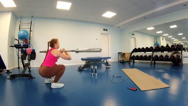 Тренировка для девушек на ноги, руки плечи и все проче?