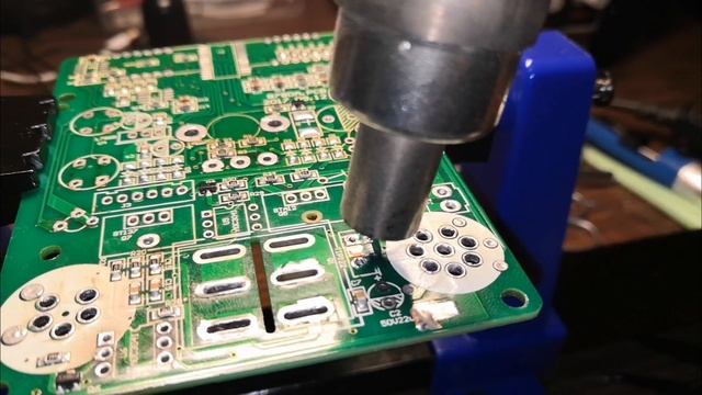 Восстановили проблемные места на плате, далее просуши