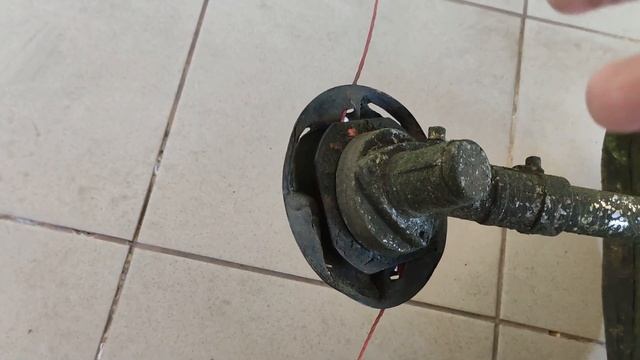 ЧЕМ ЛУЧШЕ КОСИИТЬ ТРАВУ. САМАЯ НАДЁЖНАЯ НАСАДКА ДЛЯ ТР