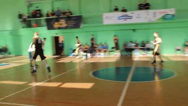 Успешные атаки соперников в баскетбольном матче ПГУ и