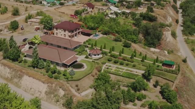 Шикарный коттедж на берегу Дона полная версия