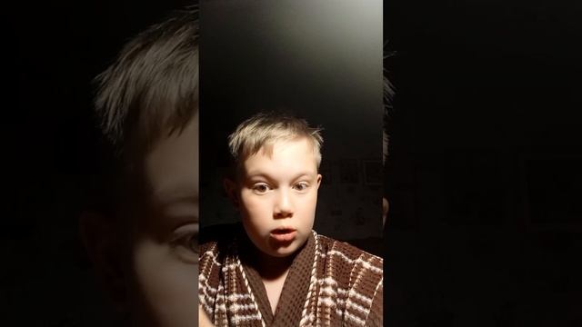 Всех с праздником! В этом видео я рассказал как делал подарок своему врачу в семье.