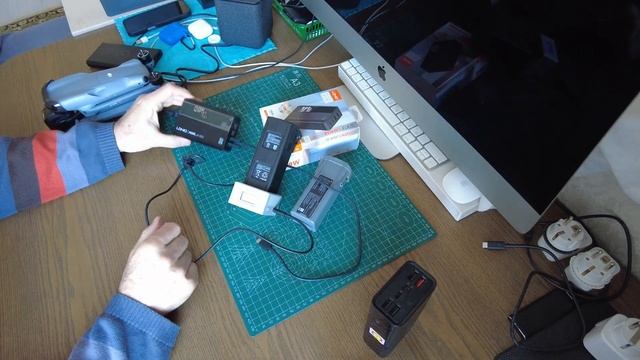 Одна из лучших зарядок на 100 ватт для дронов DJI.