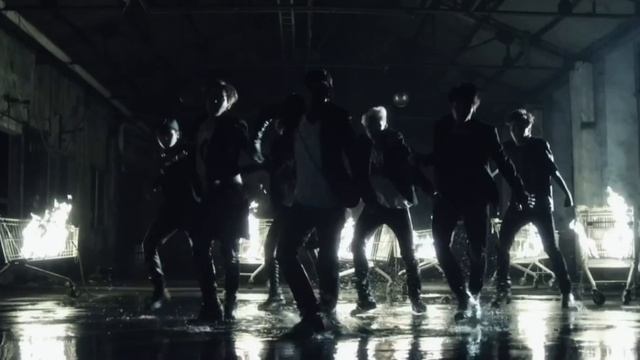 Клип БТС - Пока мы молоды!