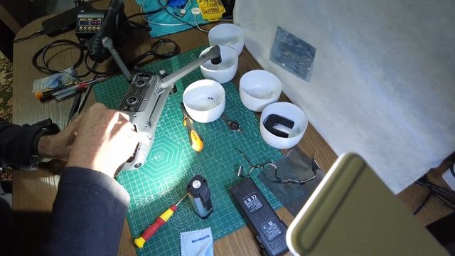 Ремонт камеры Mavic 3 - сгорел чип в ролл моторе.