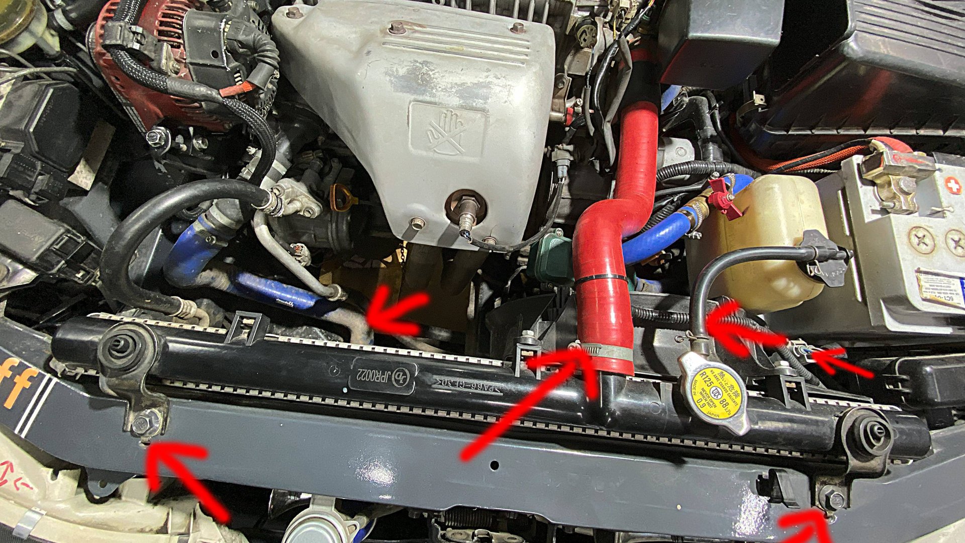 Замена радиатора TOYOTA VISTA SV41, 3S-FE, установка радиатора JUST DRIVE - JPR0077.