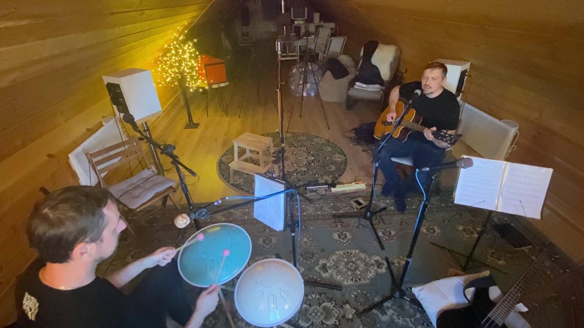 Как правило, спонтанно получаются вот такие забавные видео😀