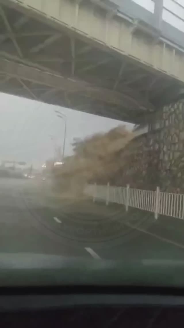 Непогода в Сочи 23 июня 2025 года.