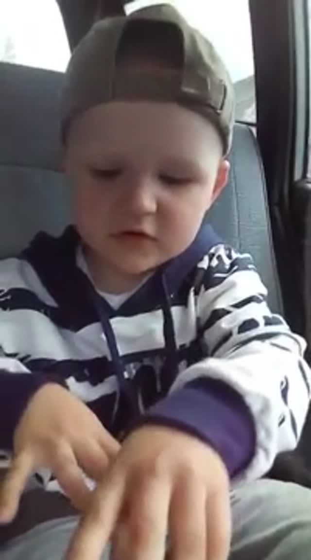 Мишка говорит о бетономешалке.