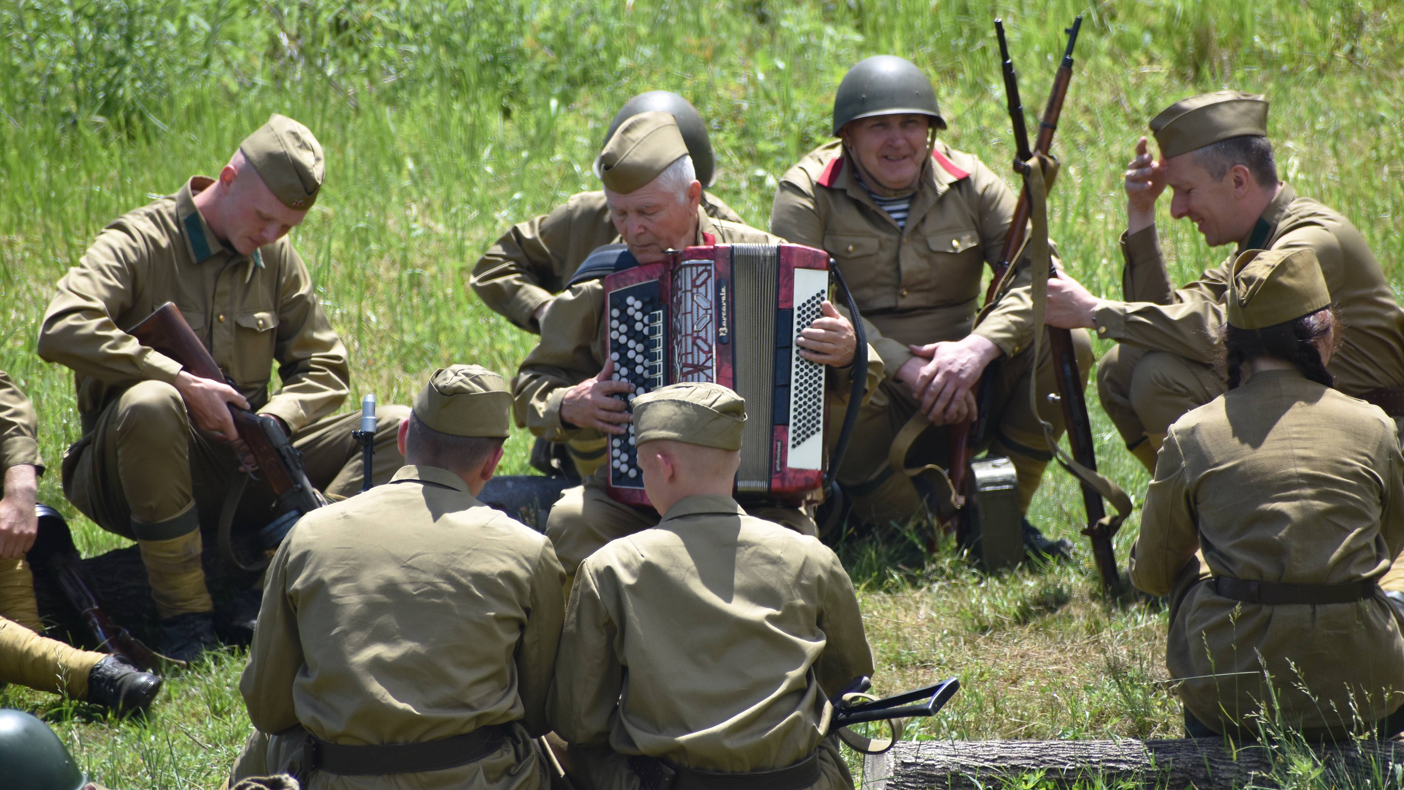 Dcdbf4096112a0fb25e2f3df811d3b73