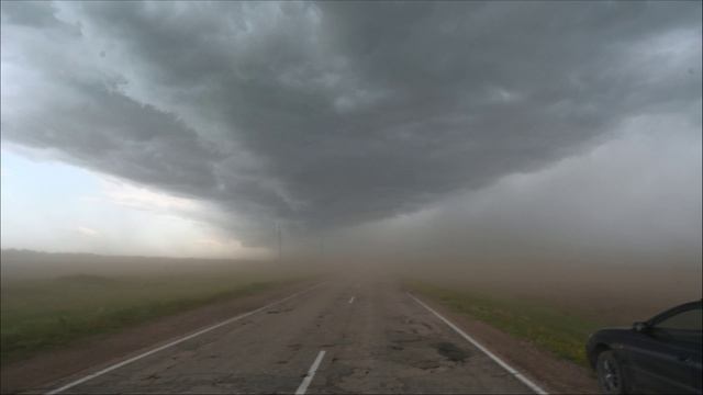 Грозовой фронт с молниями 22/06/2025