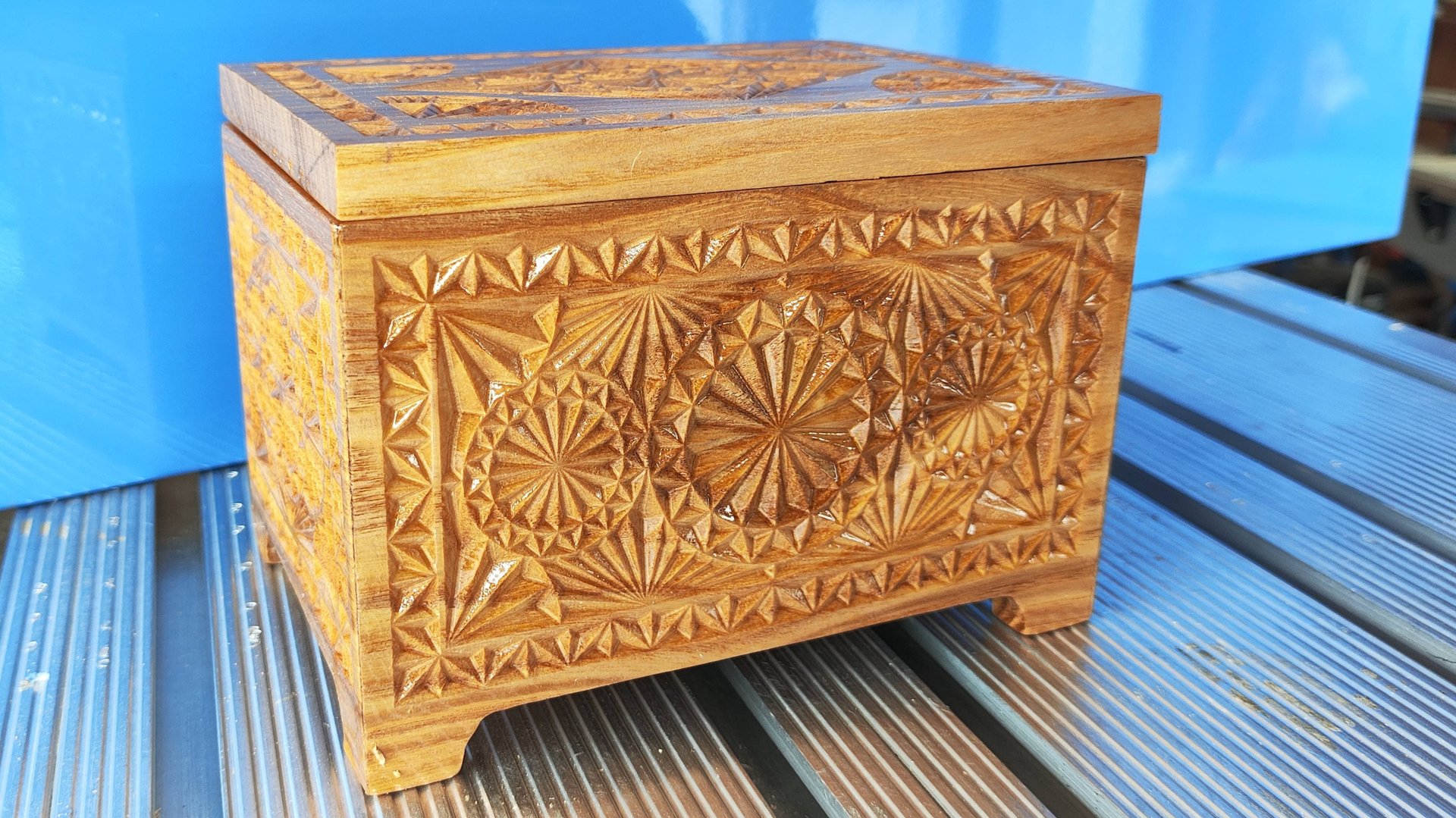 Шкатулка для драгоценностей.