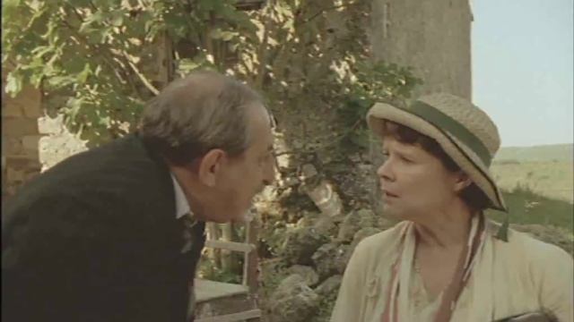 SpeakOut+PreIntermediate. Video 7. My Family And Other Animals