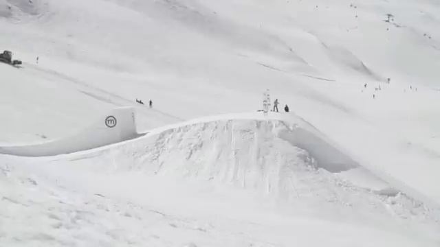 World's First Quadruple Cork - Billy Morgan