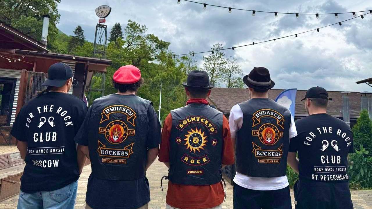 Apache Line Rock The Rock 2025