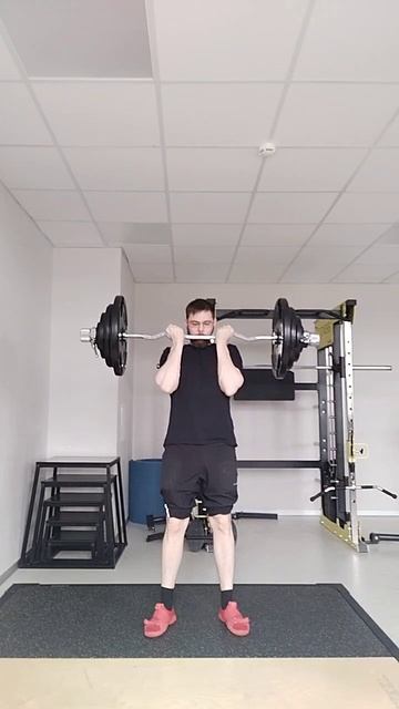 подъём на бицепс 92 кг