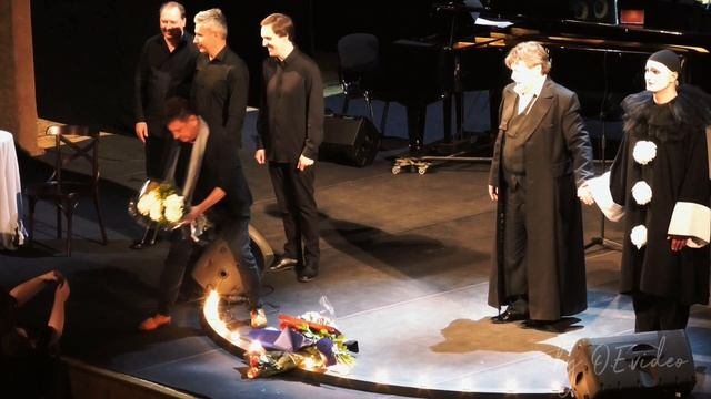 Гастроли. Питер. Домогаров. Вертинский