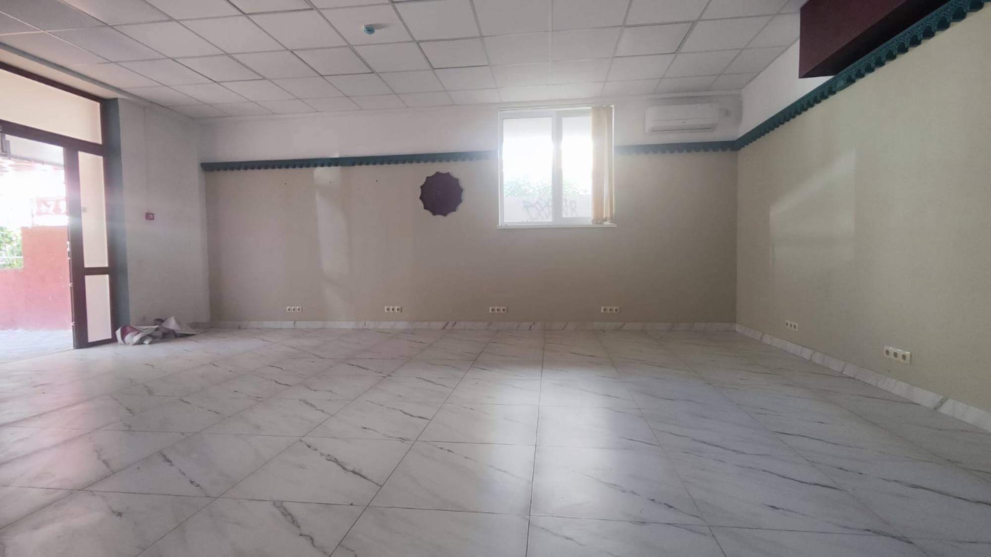 Торговое помещение 1 этаж