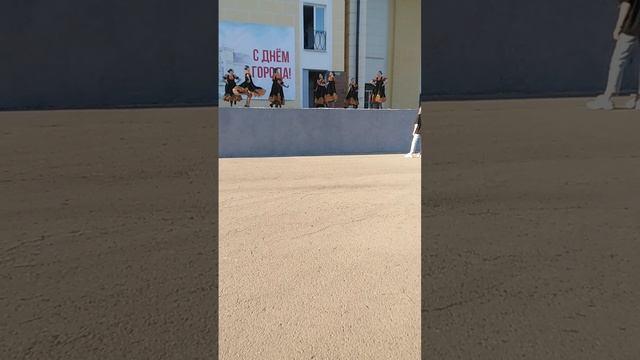 Танцевальный коллектив 