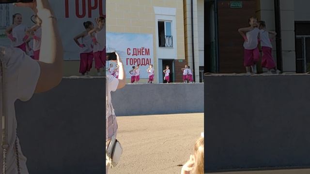 Танец коллектива